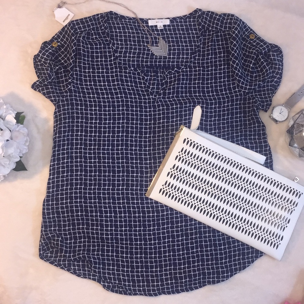 Diamond pattern ladies Blouse